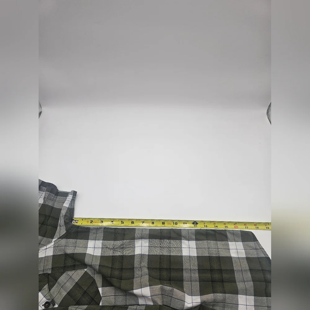 LEVI'S plaid cotton blend short sleeve button front‎ shirt men's Grn and Wht XL